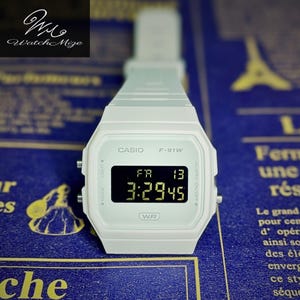Specialanpassad Casio F-91WB-7AJF | Inverterad LCD-skärm | Modifierad | Ersättning för LED-bakgrundsbelysning | Svart silikonarmband | Tillverkad av japanska hantverkare