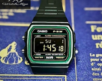 Reloj Casio F-91W-3JH personalizado | Pantalla LCD invertida | Modificado | Reemplazo de retroiluminación LED | Correa de silicona negra | Fabricado por artesanos japoneses