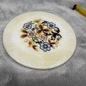 Suporte decorativo pequeno para prato em porcelana, com estampa floral em colagem da Fraunfelter China, 12,7 cm (5 polegadas).