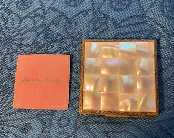 Vtg American Beauty Puder w kompakcie z masy perłowej z gąbeczką