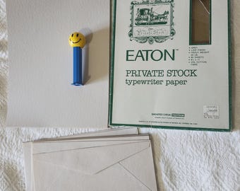 Papel para máquina de escribir Eaton Private Stock vintage, acabado verjurado gris, 42 hojas, 24 lb + 12 sobres