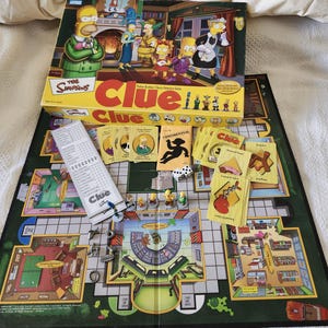 2002 Clue Game ~ The Simpsons Replacement Parts YOUR CHOICE Token set, Weapons Set, cards