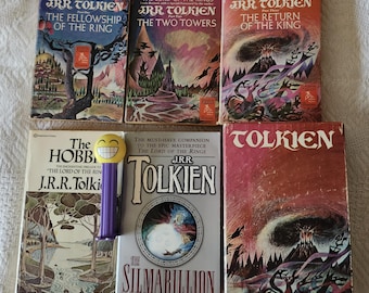 VTG Tolkien LOT: Hobbit, Silmarillion, Lord of the Rings Trilogy Red Box 1969-77