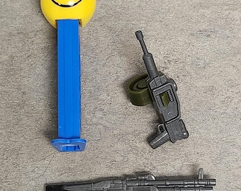 1986 COLECO Rambo Replacement Parts: Savage Strike Headquarters MACHINE GUN x 2