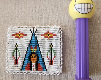 Vintage 1960-80's Native American Hand Beaded Leather Snap Coin Purse Road trip Souvenir Tee Pee Arrows