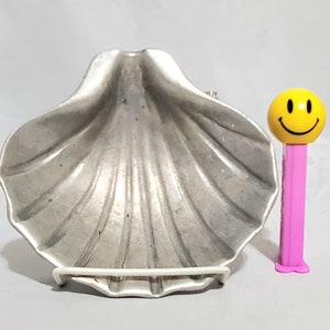 Bruce Fox Signed Cast Aluminum Clam Scallop Shell Bowl Soap Dish Rare 6&quot;