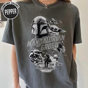 StarWars The Mandalorian Grogu T-Shirt, Retro StarWars Shirt, Disneyland Family Matching Shirt, Galaxy's Edge Trip, Father Days WDW Bild 2