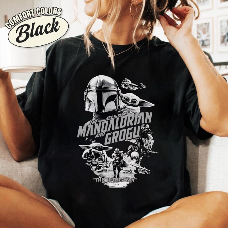 StarWars The Mandalorian Grogu T-Shirt, Retro StarWars Shirt, Disneyland Family Matching Shirt, Galaxy's Edge Trip, Father Days WDW Bild 4