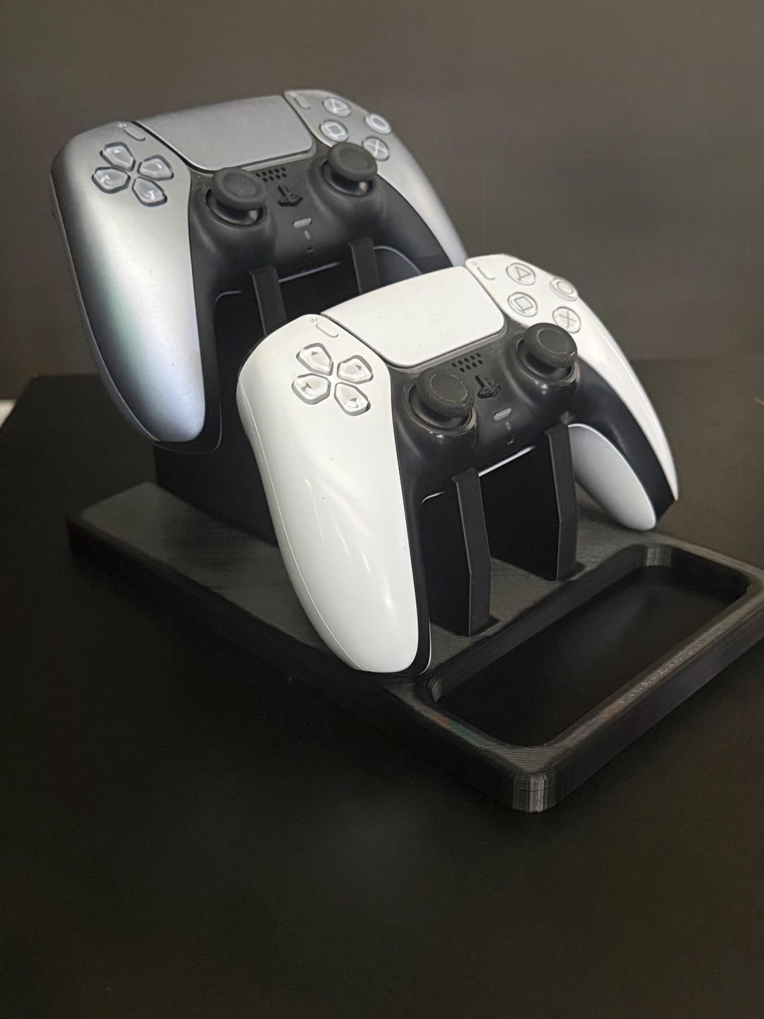 3D Printed Dual Controller Stand With Accessory Tray — PS5 Xbox Gaming ...