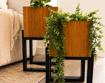 Modern Wood Planter Stand / Indoor Plant Stand/ Cedar Box / Handmade / Mid Century Modern Decor