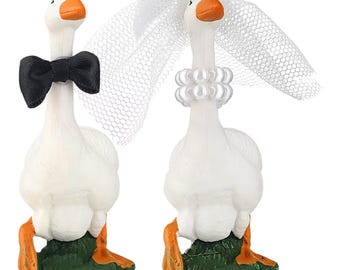 Goose Couple Wedding Cake Topper Handmade Goose Figurines Animals Figures Decoration for Wedding Cake Ornament, Bride & Groom Engagement