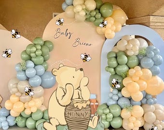 131 STÜCKE Klassische Winnie Babyparty Geburtstagsdekorationen Große Winnie Coroplast Ausschnitt mit Ständer, Neutrale Luftballons Arch & Bee Aufkleber