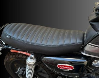 ホンダ GB350 / GB350S コンプリートシート (2021-2026) | クラシックブラックベンチシート | ロープロファイルレトロリブロードスターエディション | サハラシート