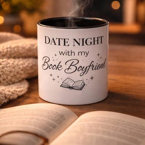 Taza para una cita romántica con mi novio lector, taza de café para lectores de novelas románticas, regalo para amantes de los libros, taza Booktok, taza para lectores de contenido erótico, regalo para chicas lectoras imagen 1