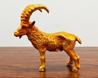 Bronze Goat Figurine – Vintage Ram Statue, Farm Animal Sculpture & Rustic Decor