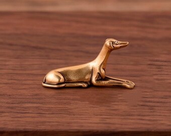 Vintage Brass Greyhound Figurine – Hunting Dog Sculpture, Elegant Animal Decor