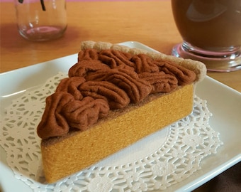 Felt Food Pecan Pie Slice, Pecan Pie, Felt Pie, Fake Pie, Felt play food, felt food, fake food, pretend bakery