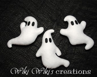 THREE Small Plush Felt Ghosts, felt ghosts, ghosts, Halloween decor, Halloween