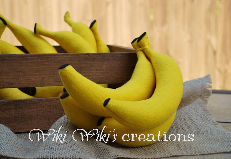 Felt Food Banana, felt banana, fake food, felt play food, play food image 1