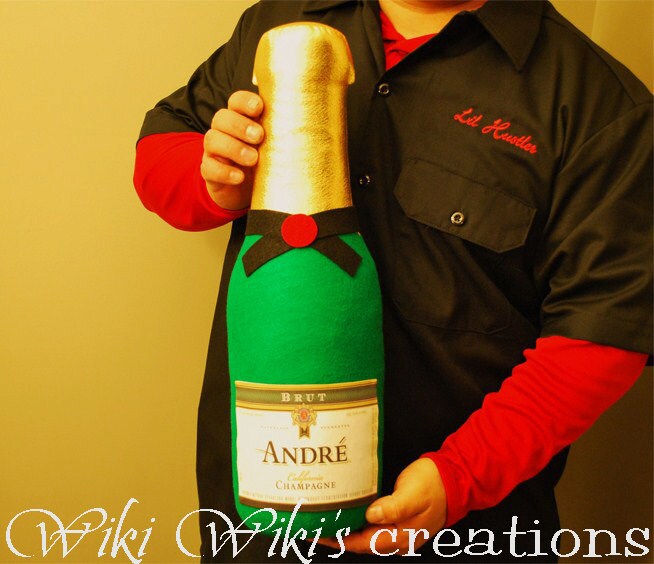 Giant Plush Champagne/Wine Bottle with Custom Label, large champagne bottle, valentines decor, photo prop, birthday, anniversary