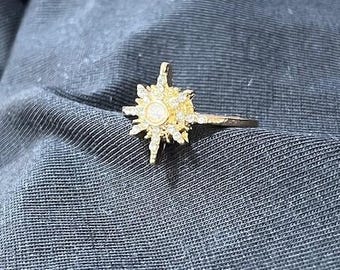 Celestial Sunburst-kristallen ring – goudkleurige Starburst-statementring