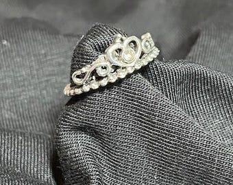 Vintage op kroon geïnspireerde ring | Zilveren sierlijke filigraanring | Statementring in prinsessentiarastijl | Elegant cadeau voor haar