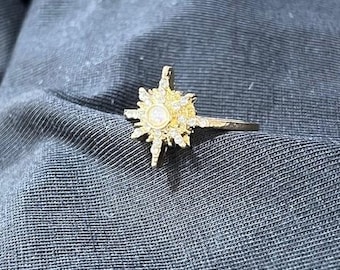 Gouden Starburst-kristallen ring | Celestial North Star-statementsieraden | Cadeau voor haar