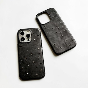 Nitad svart läderfodral till iPhone, grunge punk Y2K silver strass estetik, edgy minimalistiskt telefonskal till iPhone Pro Max 17 16 15 14 13