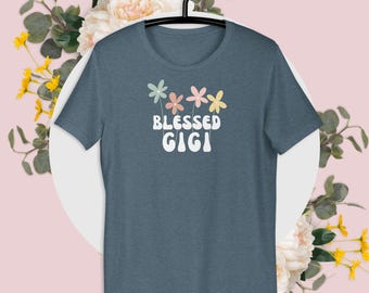 Välsignad Gigi-skjorta | Blommig mormorspresent | Kristen Gigi-t-shirt | Välsignad Gigi-t-shirt med blommönster