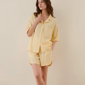 100% Cotton Crinkle Muslin Pajama Set, Soft Yellow Sleepwear
