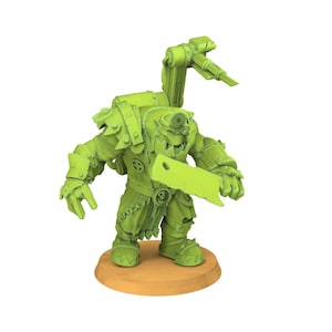 Puede incluir: Figura en miniatura verde de un personaje de fantasía, de pie sobre una base marrón. La figura está fuertemente blindada, sosteniendo una gran cuchilla y tiene un dispositivo mecánico adjunto a su espalda. Modelo detallado, probablemente para juegos de mesa.