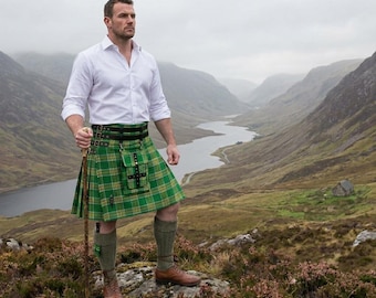 Men's Irish Green Tartan Utility Kilt – Hybrid Design, Leather Straps, Cargo Pocket