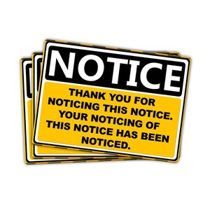 以下が含まれることがあります： 手作りの木製サインで、手書き風の「Welcome」の文字が入っています。 白く塗装され、かすれた仕上がりで、小さな装飾的なハートが付いています。 屋内または屋外での使用を目的としています。