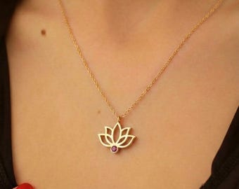 Flor de loto de oro de 14 quilates con piedra de nacimiento / Joyería con símbolo de nuevo comienzo / Colgante con piedra de nacimiento y símbolo de loto / Regalos para el Día de la Madre