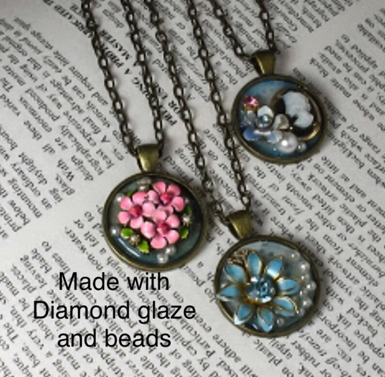 1 inch Photo jewelry making Charm 25 mm Lead Free Round necklace blank Pendant setting for glass or altered art Cabochons