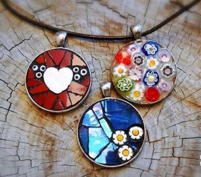 1 inch Photo jewelry making Charm 25 mm Lead Free Round necklace blank Pendant setting for glass or altered art Cabochons