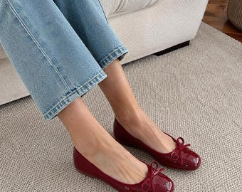 Ballerina's met vierkante neus van lakleer | Strikdetail, traagschuim, Franse stijl