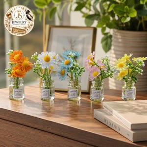 Miniature Potted Flowers for Dollhouse Decor, Tiny Artificial Plant Set, Fairy Garden Accessories, Desk & Shelf Ornament