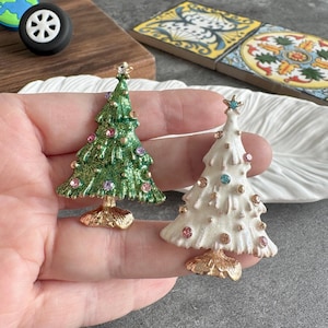 Tirador para armario con forma de árbol de Navidad verde y blanco con diamantes (53 x 33 mm) - XBYZ039