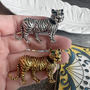 Gold Silver Tiger Cabinet Knob Pull – Alloy Hardware (48x31mm)-XBYZ149