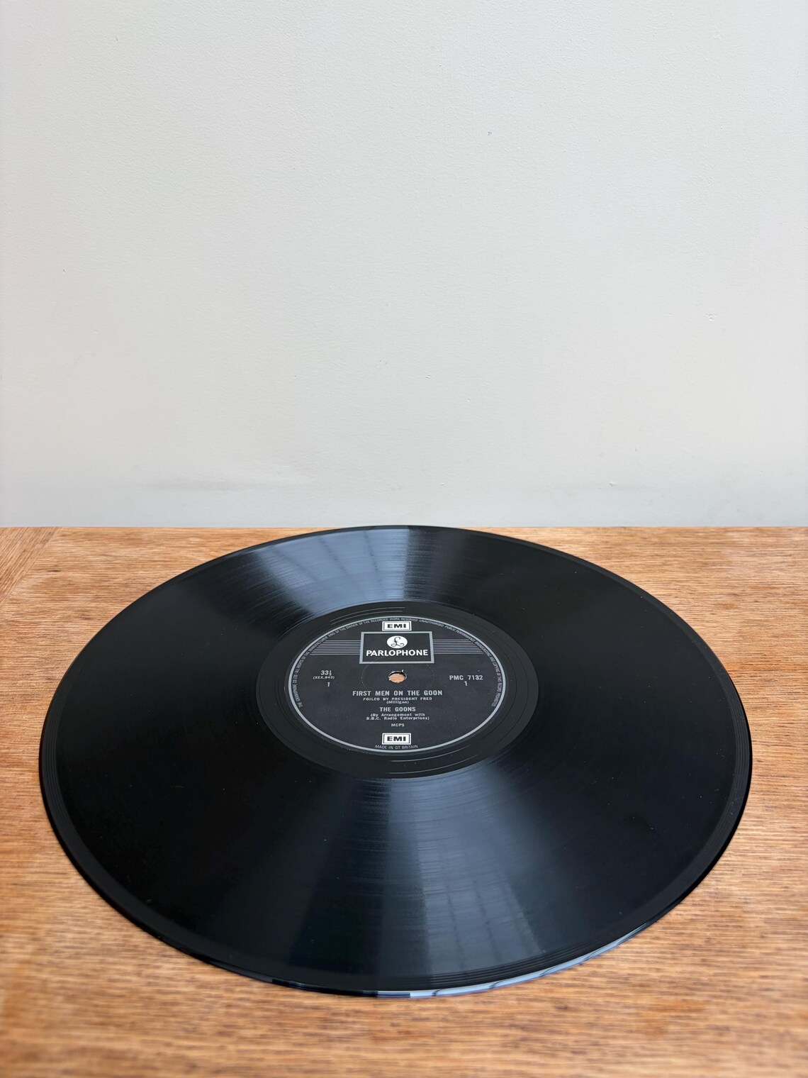 The Goon Show First Men On The Goon LP Album Vinyl Vintage Record PMC7132 Parlophone EMI, foto 3 di 5