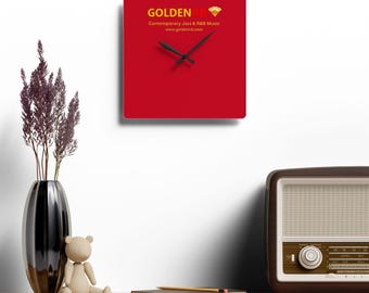 Reloj de pared acrílico con el logotipo de GoldenRB / Decoración para el hogar en rojo, negro y dorado