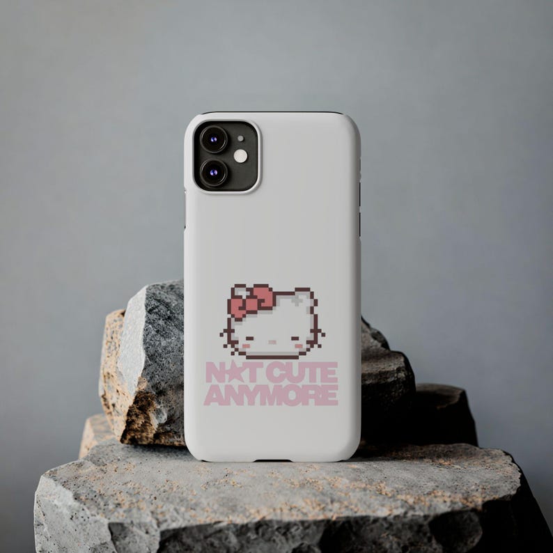 Slim Pixel-telefoonhoesje Hello kitty | Tekst 'Niet meer schattig' afbeelding 1