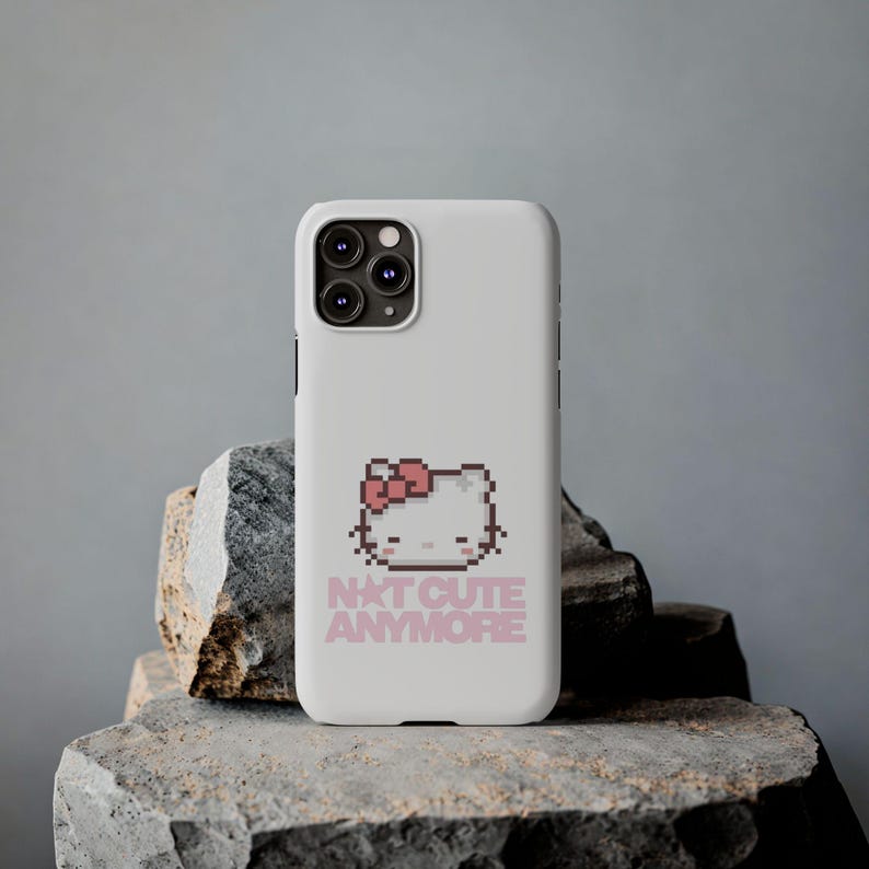 Slim Pixel-telefoonhoesje Hello kitty | Tekst 'Niet meer schattig' afbeelding 8