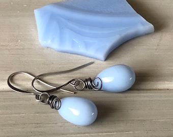 Pendientes de lágrima Jeannette Delphite, vidrio vintage reciclado
