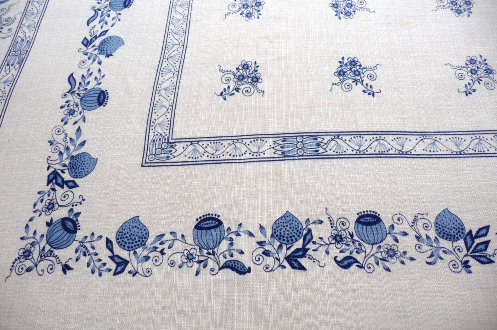 German Tablecloth Blue Onion Zwiebelmuster 58 x 51 Etsy