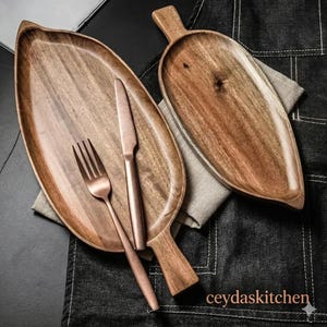 Japanese Style Acacia Wood Leaf Tray, Wooden Tea Serving Tray, Sushi Snack Platter, Leaf Shaped Wooden Plate, Minimalist Dining Accessory