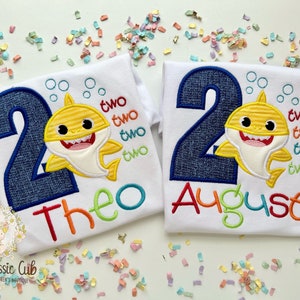 Verjaardagsshirt of bodysuit met thema Shark Two Two voor jongens