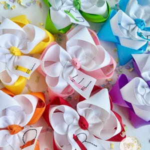Crayon Hairbow, Monogrammed Initial Bow, Back to School Hairbow