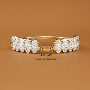 Anillo de boda abierto de moissanita ovalada larga, anillo apilable de oro de 14 quilates con muescas, anillo separador de media eternidad, regalo de aniversario para ella.